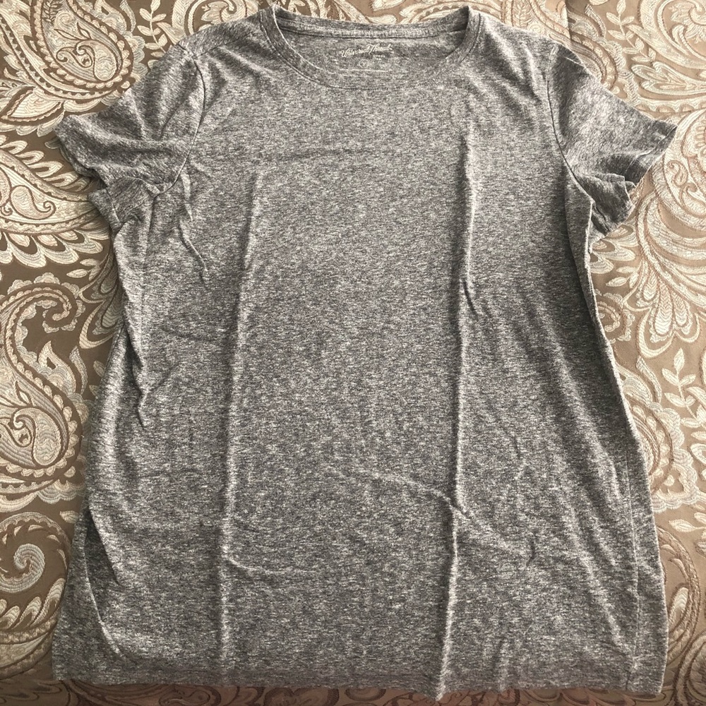 Universal thread t-shirt